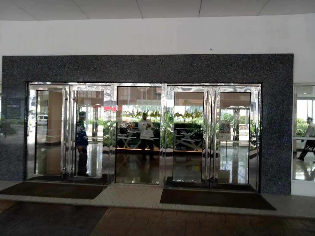 Chin'S Place Sea Residences Moa Manila 0*,  Philippines