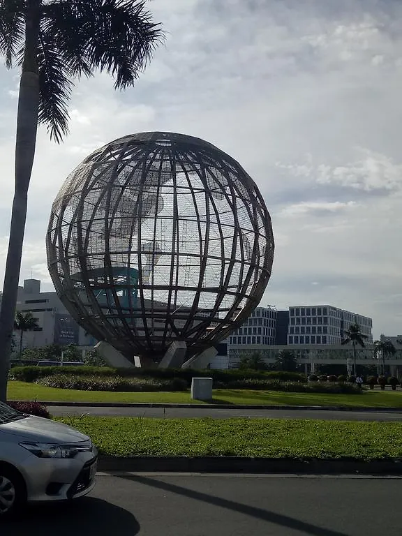 Chin'S Place Sea Residences Moa Manila